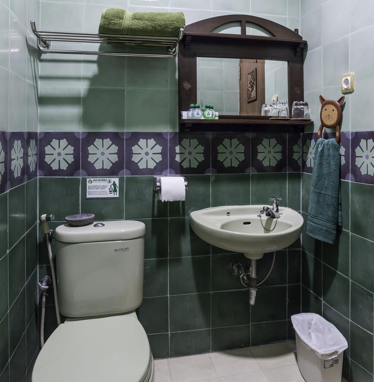 Dhanesvara Holistic Unique Homestay Wonotjolo Exterior foto